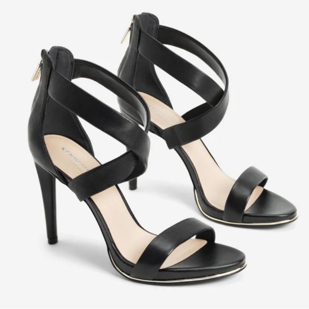 NWOT Kenneth Cole New York Size 6M Cross Strap‎ Heeled Sandal